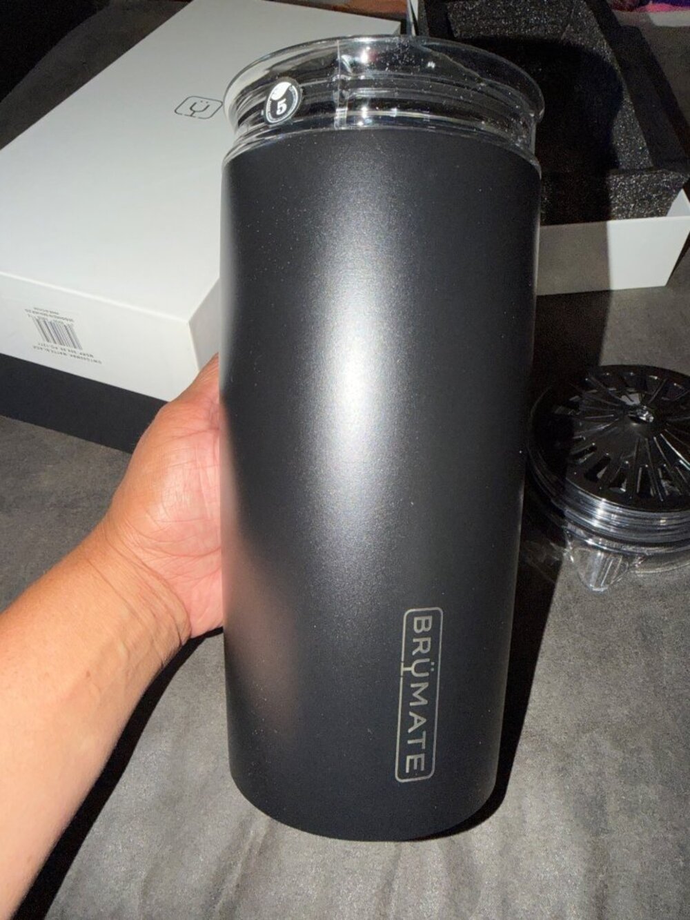 BrüMate Matte Black Togosa 49 oz 2 in 1 Bottle Chiller and Leakproof Pitcher New - Picture 2 of 7